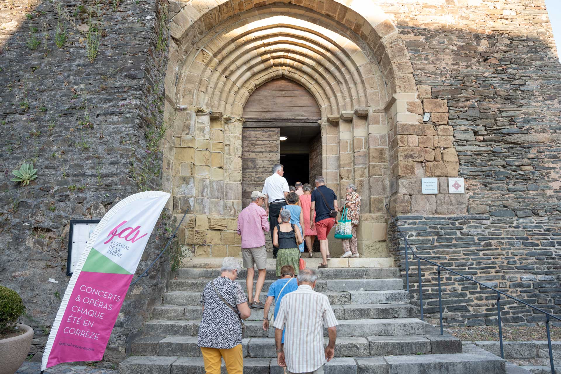 public eglise allassac