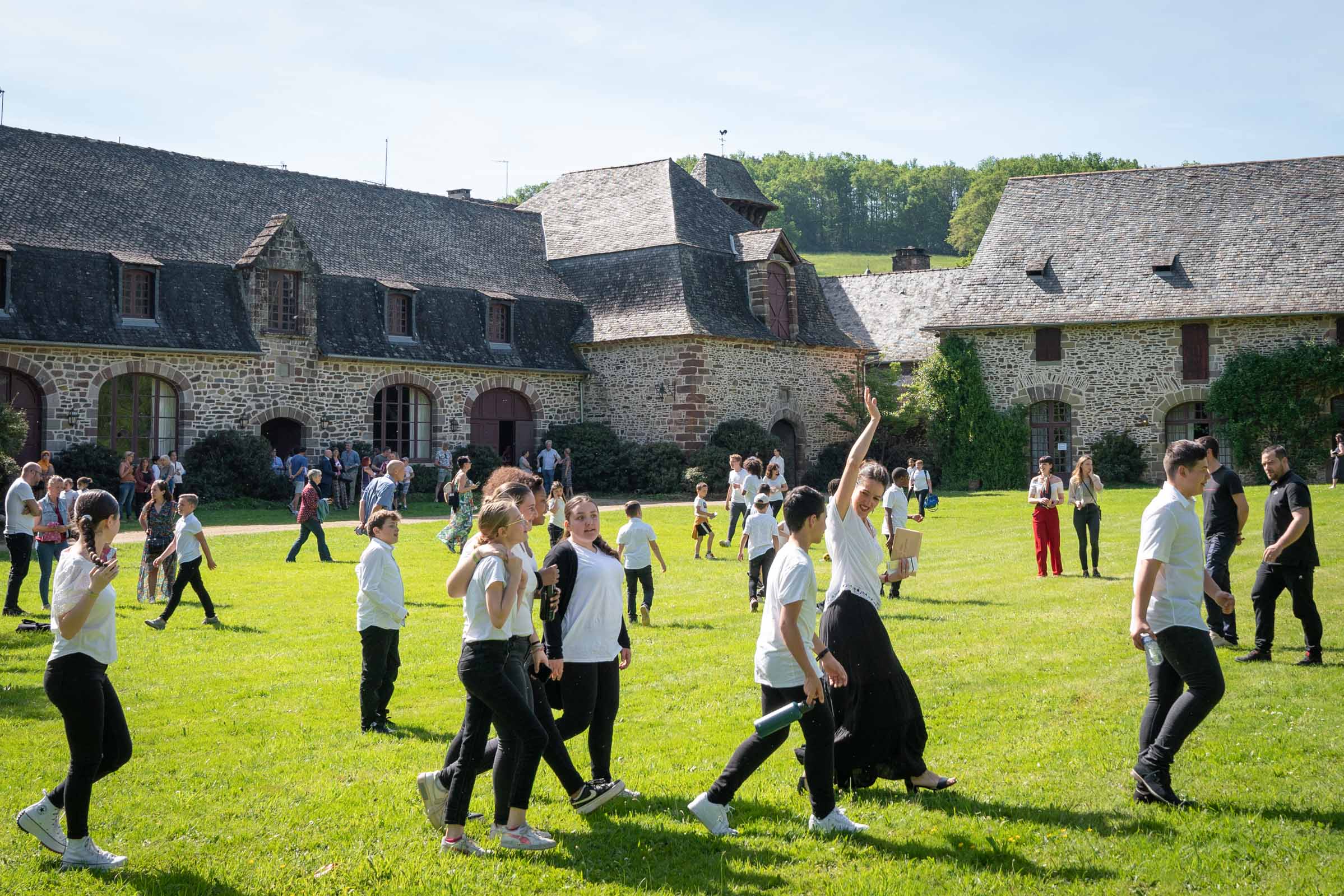 enfants qui s'amusent